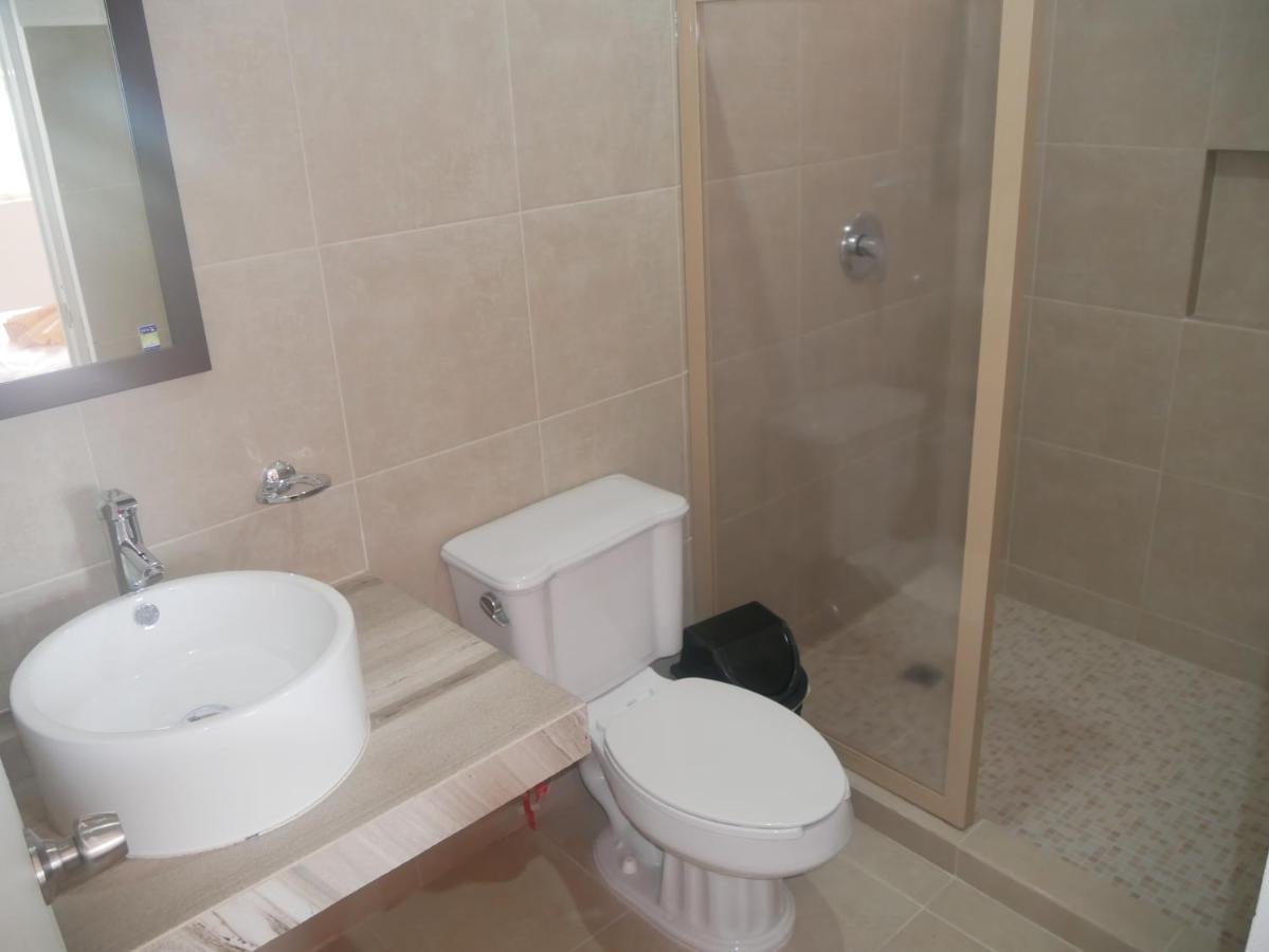 Hotel Real San Juan Suites Мерида Екстериор снимка