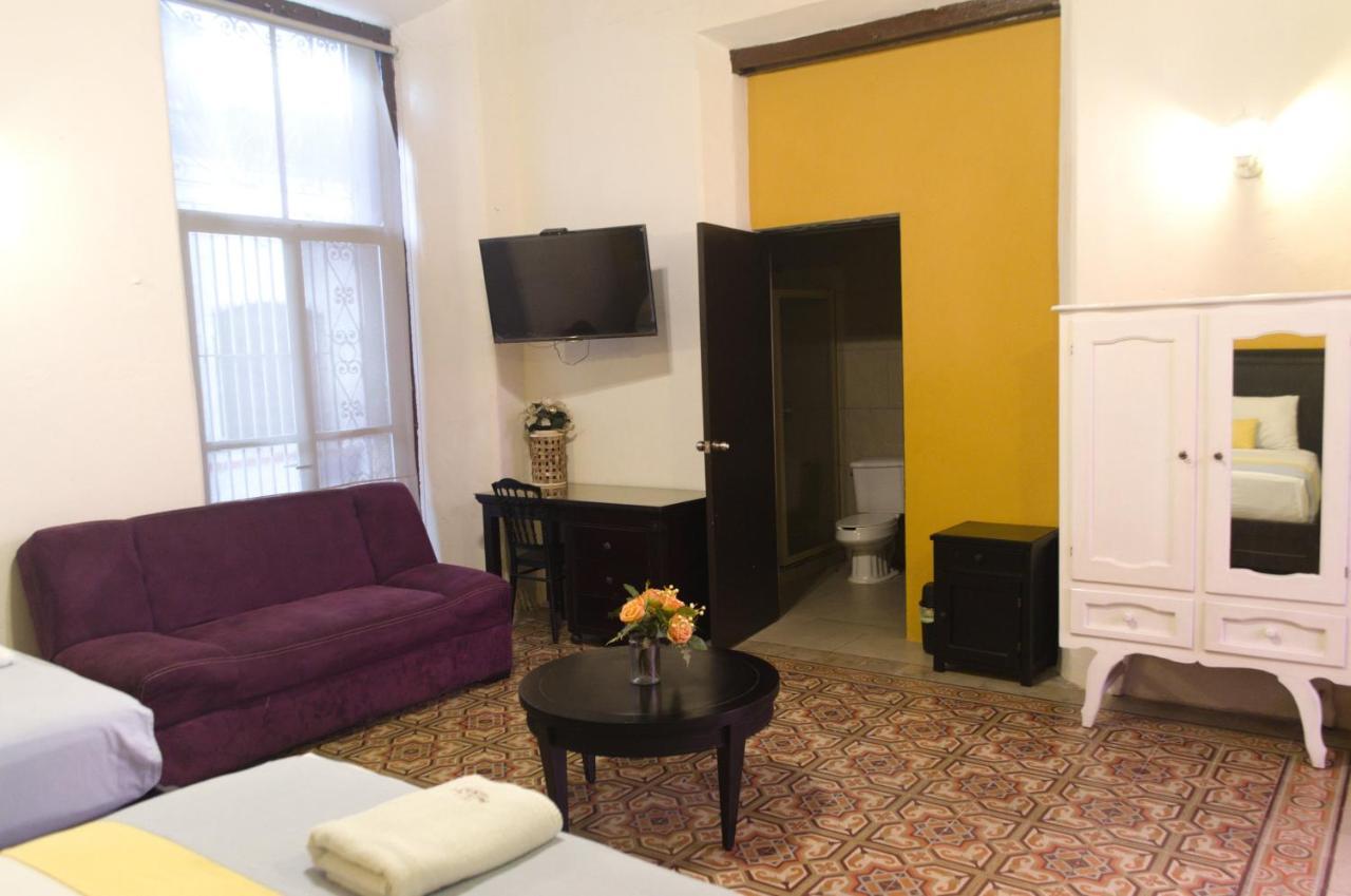 Hotel Real San Juan Suites Мерида Екстериор снимка