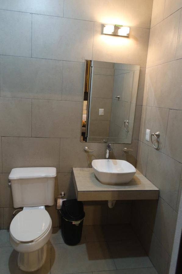 Hotel Real San Juan Suites Мерида Екстериор снимка